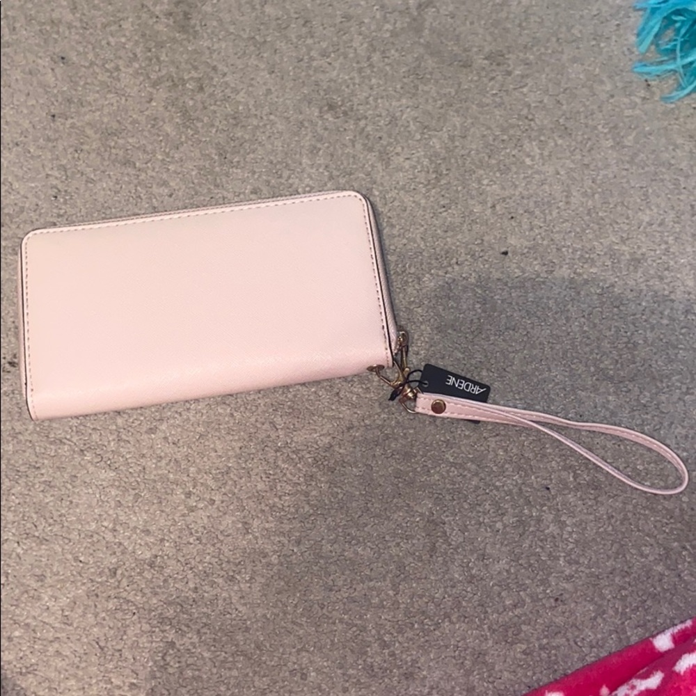 ardene wallet